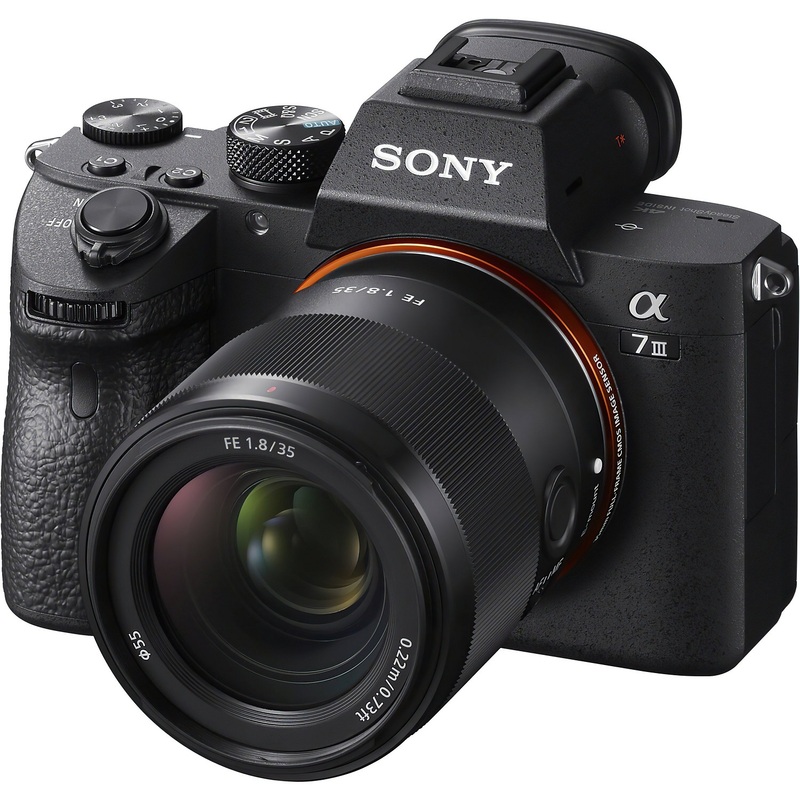 Объектив Sony 35mm, f/1.8 для камер NEX FF (SEL35F18F.SYX) фото
