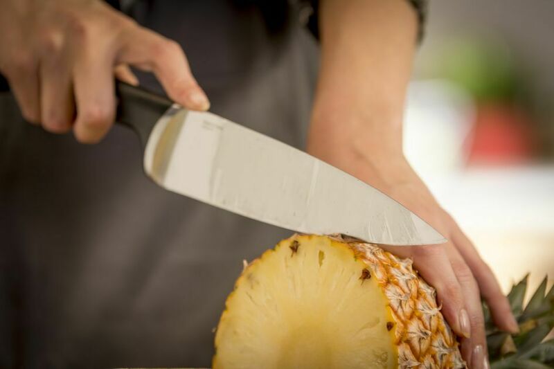 Кухонный нож поварской Tefal Ice Force, длина лезвия 20 см, нерж. сталь K2320714 фото