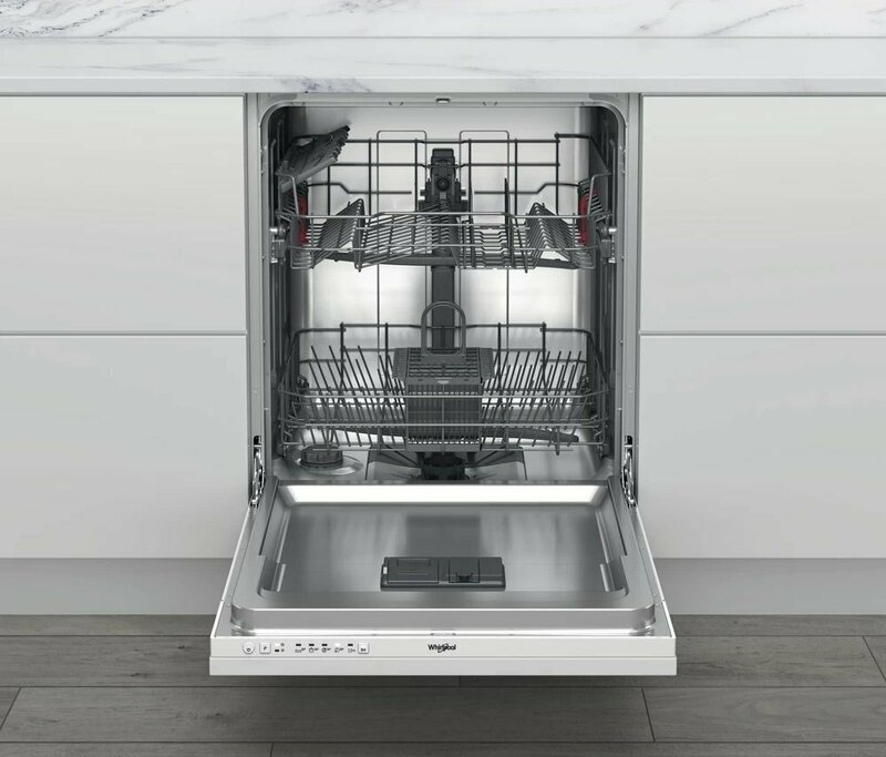 Посудомийна машина, що вбудовується Whirlpool WI3010 фото
