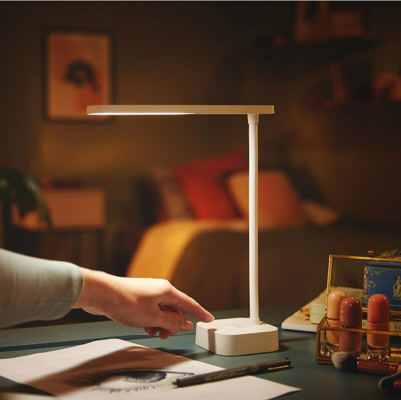 Настільна лампа Philips LED Reading Desk lamp Tilpa (White) 5w, 5000K, 1800mAh (Lithium battery) фото