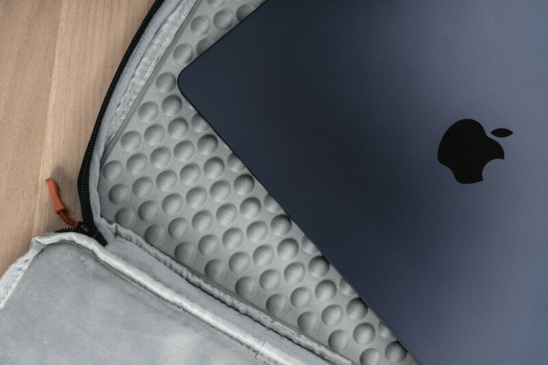 Чохол для MacBook 15"&16" SwitchEasy Modern (Black) фото