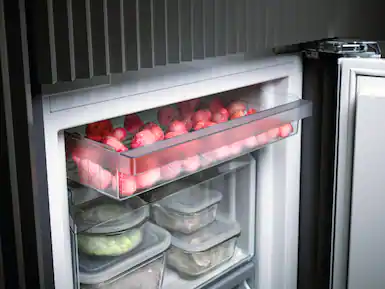 Встраиваемый холодильник-морозильник Miele KFN7714F фото