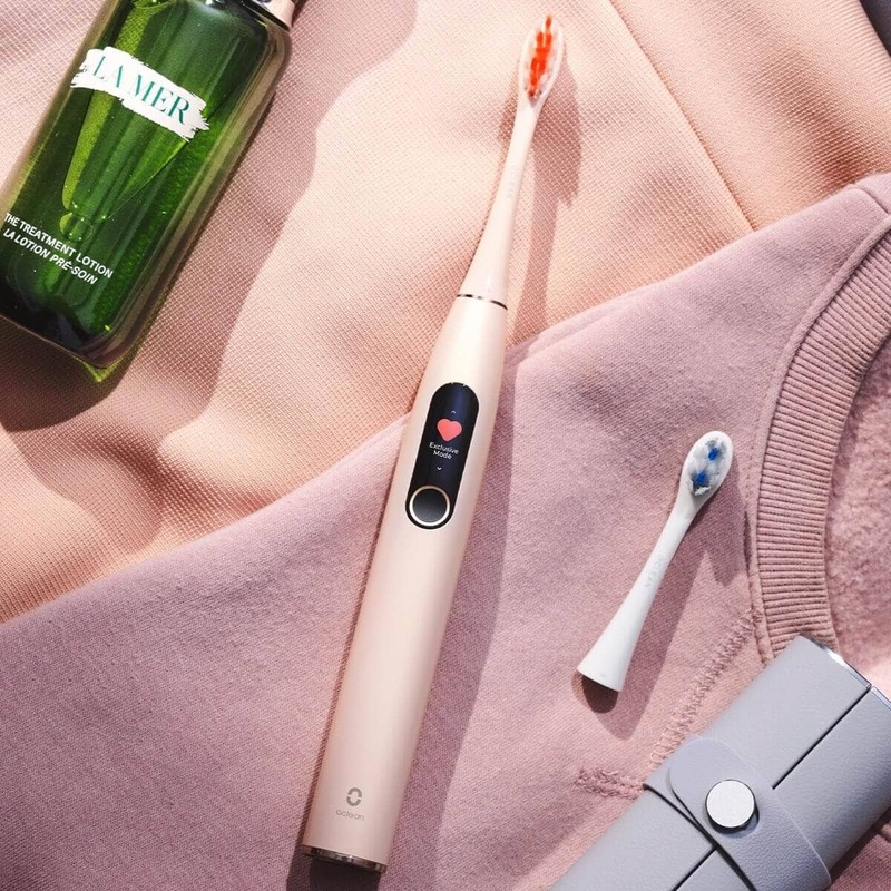 Умная зубная электрощетка Oclean X Pro Digital Set Champagne Gold - фото - №7