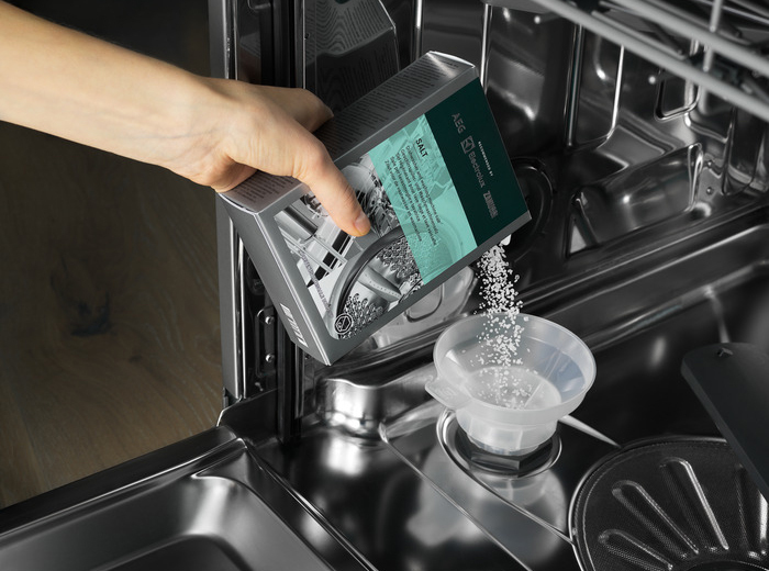 Сіль Electrolux для посудомийних і пральних машин M3GCS200 фото