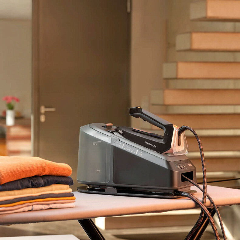 Утюг с парогенератором BRAUN CareStyle 7 Pro IS7286BK SS - фото - №11