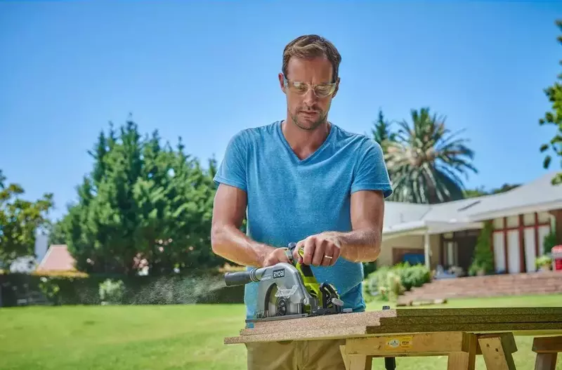 Пила дисковая аккумуляторная Ryobi ONE+ R18CS7-0, 184мм, 18V без АКБ и ЗУ фото