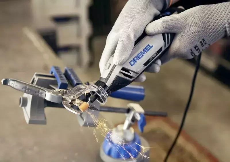 Багатофункціональний інструмент Dremel 4250 6-128, 175Вт + 128 насадок + 6 приставок (F.013.425.0JN) - фото - №6