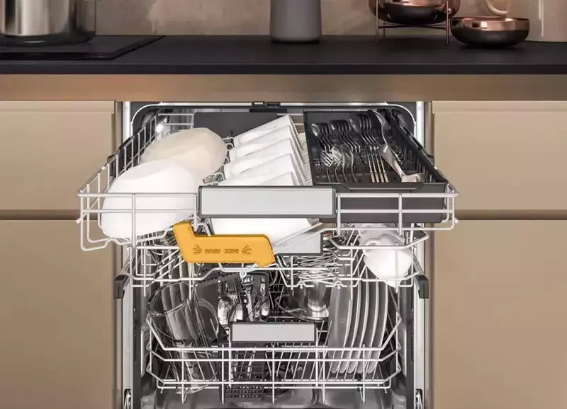 Вбудована посудомийна машина Whirlpool W8IHF58TU фото