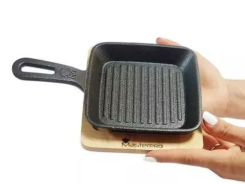 Чавунна сковорода міні з сервера. дошкою MasterPro Cook&share, 13,7 см, квадратна (BGMP-3808-4) фото