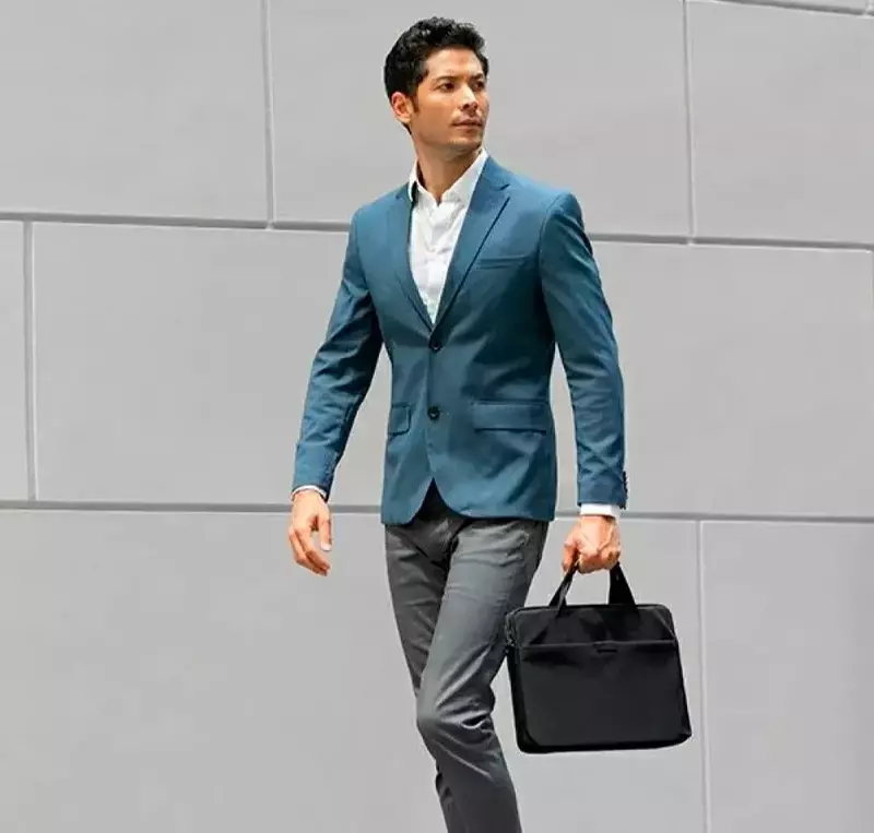 Cумка для ноутбука UNIQ STOCKHOLM PROTECTIVE NYLON MESSENGER BAG (UP TO 16) - MIDNIGHT BLACK (UNIQ-STOCKHOLM(16)-MNBLACK) - фото - №8