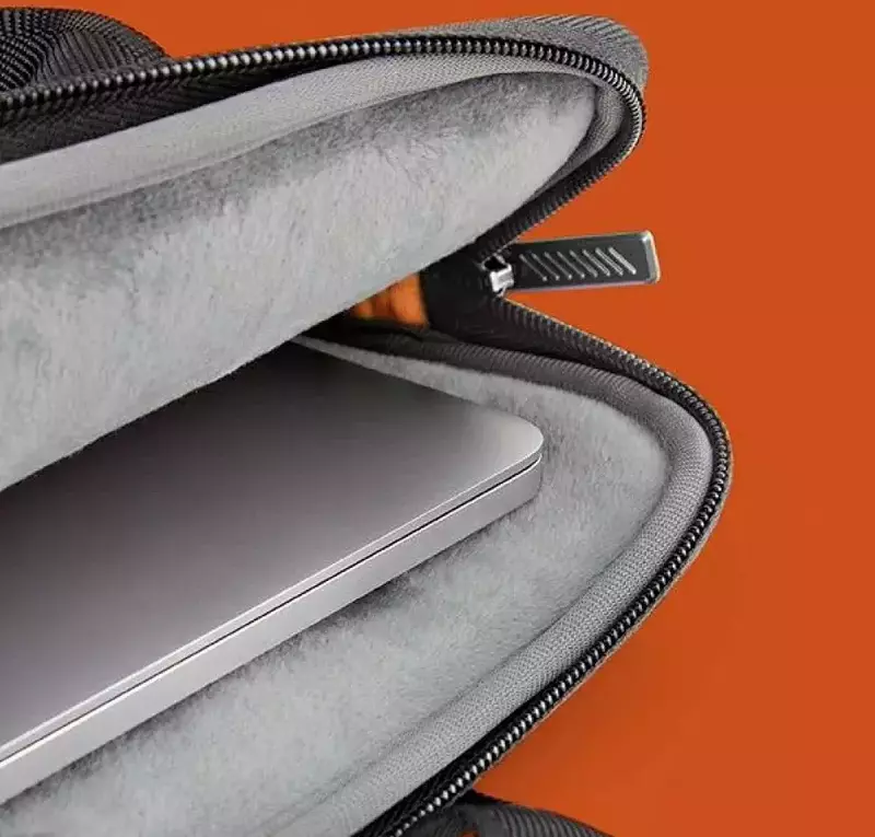 Cумка для ноутбука UNIQ STOCKHOLM PROTECTIVE NYLON MESSENGER BAG (UP TO 16) - MIDNIGHT BLACK (UNIQ-STOCKHOLM(16)-MNBLACK) - фото - №5