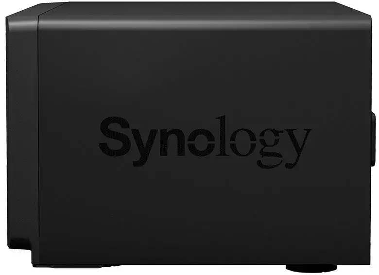 Сетевое хранилище Synology DS1821+ фото