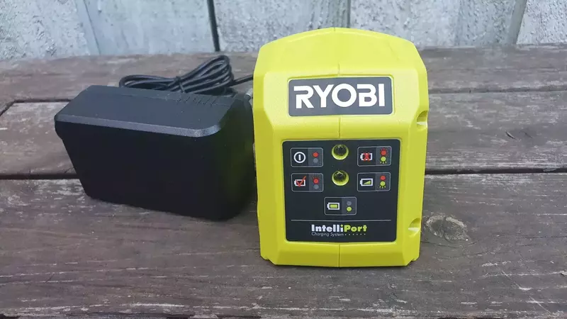 Зарядний пристрій Ryobi RC18115, 18V ONE+ компактний, 1.5А - фото - №9