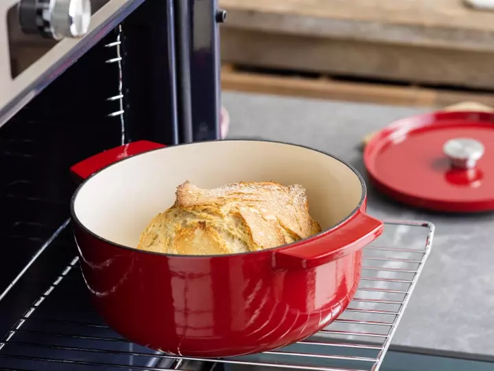 Каструля чавунна з кришкою KitchenAid, 26 см, 5,2 л, червона (CC006060-001) - фото - №6