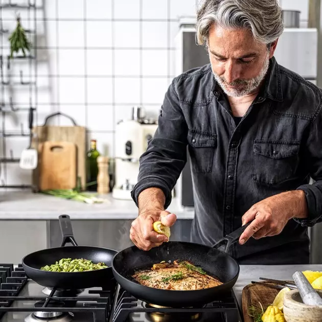 Сковорода KitchenAid CFA, 28 см з керамічним покриттям (CC003293-001) - фото - №9