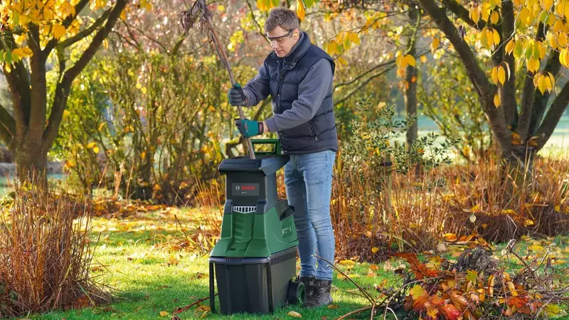 Измельчитель садовый Bosch AXT 25 TC 2500Вт (0.600.803.30C) фото