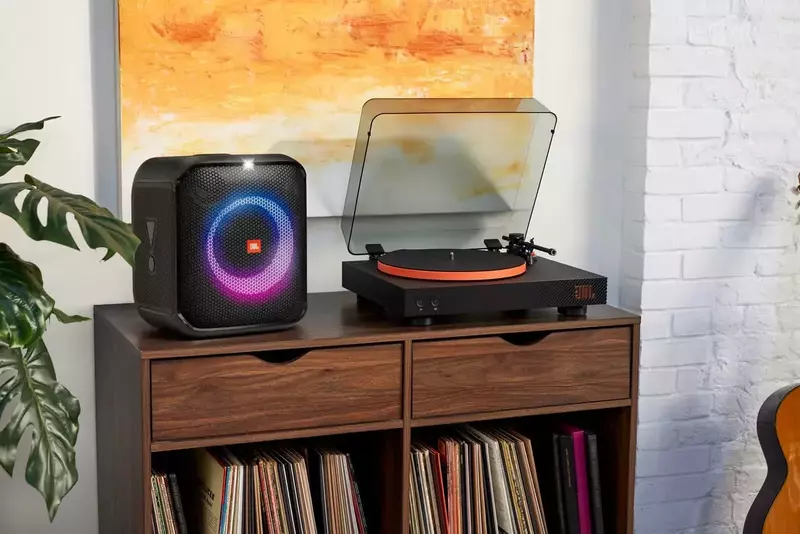 Проигрыватель винила JBL Spinner BT (Black Orange) JBLSPINNERBTBLKEU фото