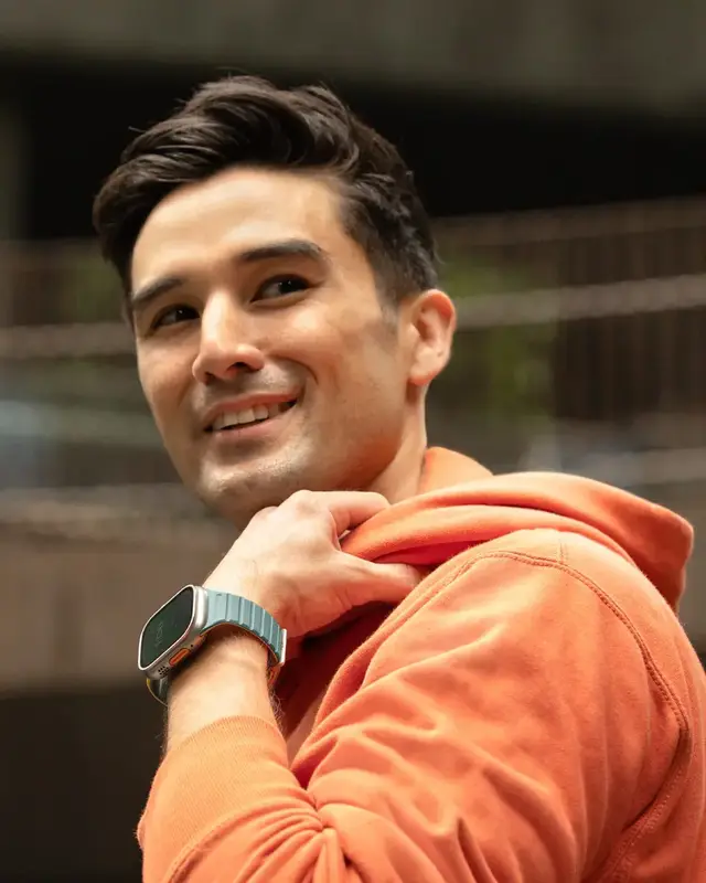 Ремінець APPLE WATCH STRAP 49/45/44/42MM UNIQ REVIX EVO REVERSIBLE-AMBER (AMBER ORANGE/WHITE) - фото - №6