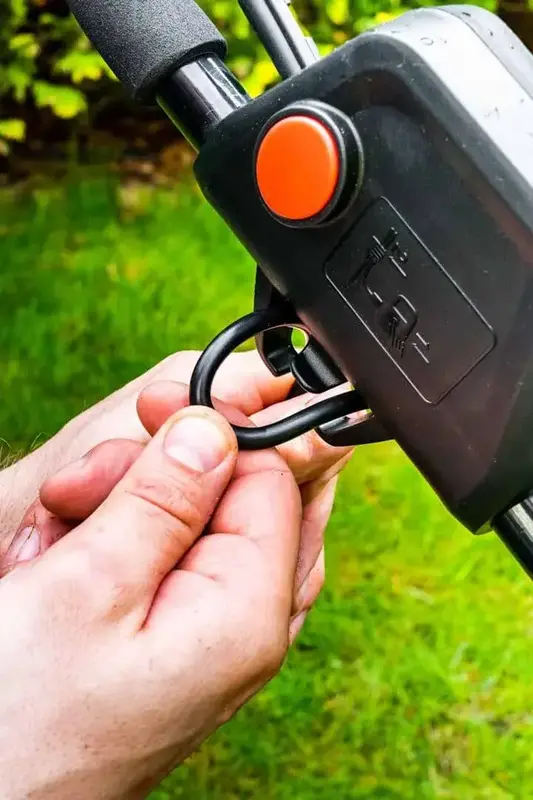 Газонокосарка електрична Graphite 2000Вт 43см 45л - фото - №3
