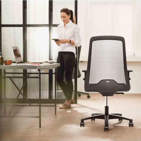 Офісне крісло Interstuhl 172Е4 Mesh Black - фото - №5