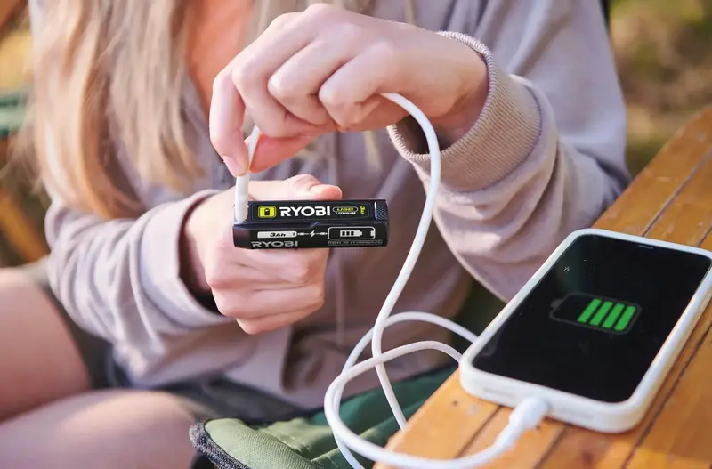 Акумулятор USB Lithium Ryobi RB4L30 4V 3Аг функція power bank (5133006224) - фото - №3