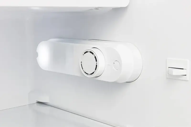 Холодильник Hisense RR106D4CWE - фото - №5