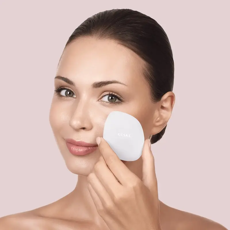 Щітка для обличчя Geske Facial Brush 4 в 1 пудровий - фото - №3