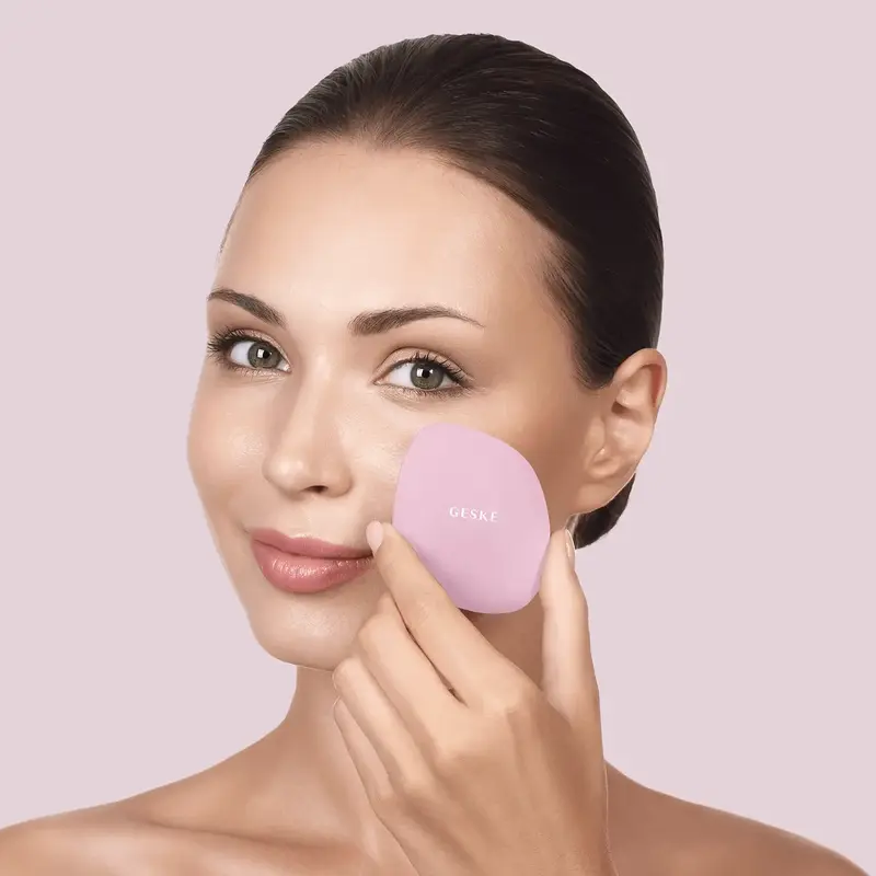 Щітка для обличчя Geske Facial Brush 4 в 1 рожевий - фото - №3