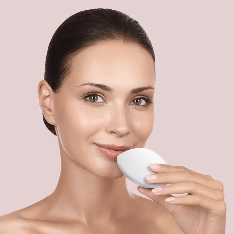 Пристрій для збільшення об'єму губ GESKE Lip Volumizer & Booster 4 в 1 пудровий M - фото - №3