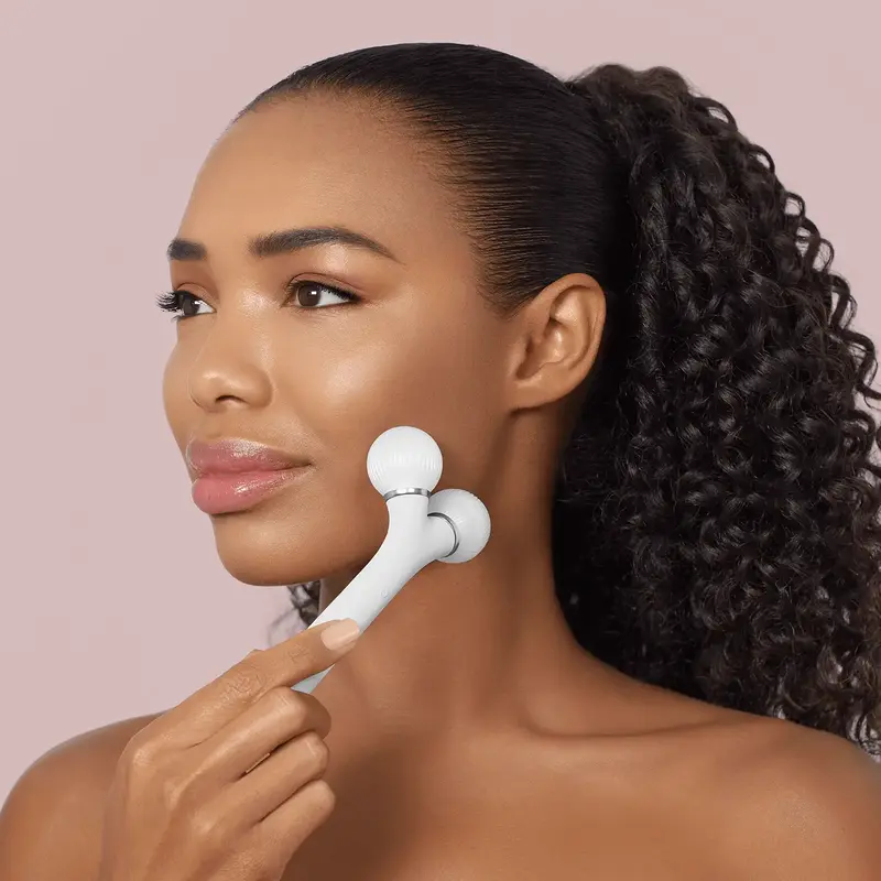 Електронний звуковий ролик для обличчя GESKE Sonic Facial Roller 4 в 1 білий - фото - №3