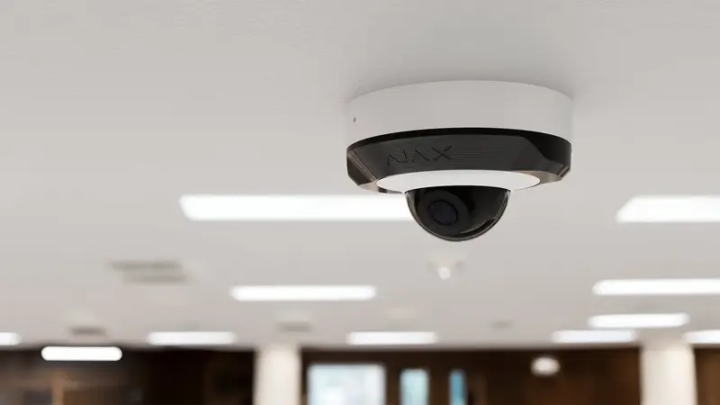 Видеокамера наблюдения Ajax DomeCam Mini (8 Mp/2.8 mm) ASP white фото