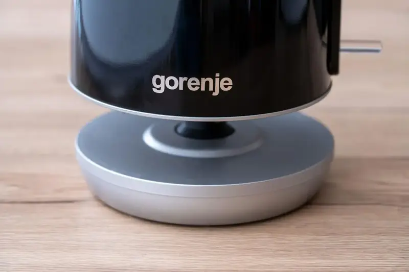 Електрочайник Gorenje K15RLBK чорний - фото - №4