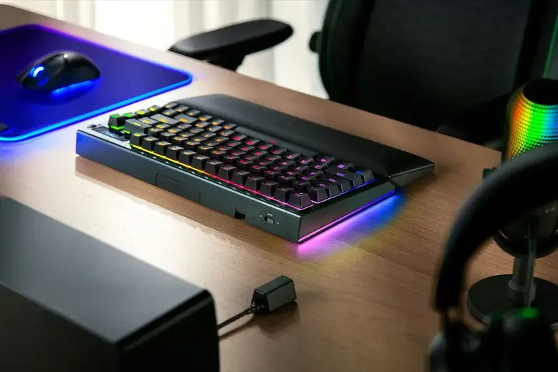 Игровая клавиатура Razer BlackWidow V4 PRO ISO Black фото