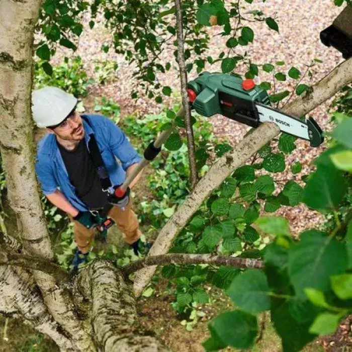 Пила ланцюгова акумуляторна Bosch UniversalChainPole 18V 210-260см без АКБ та ЗП - фото - №3