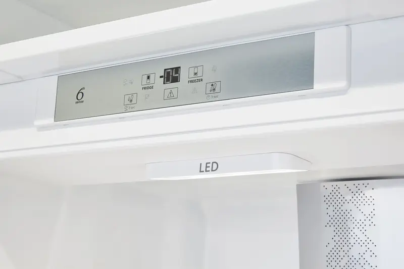 Вбудований холодильник Whirlpool SP40802EU - фото - №4
