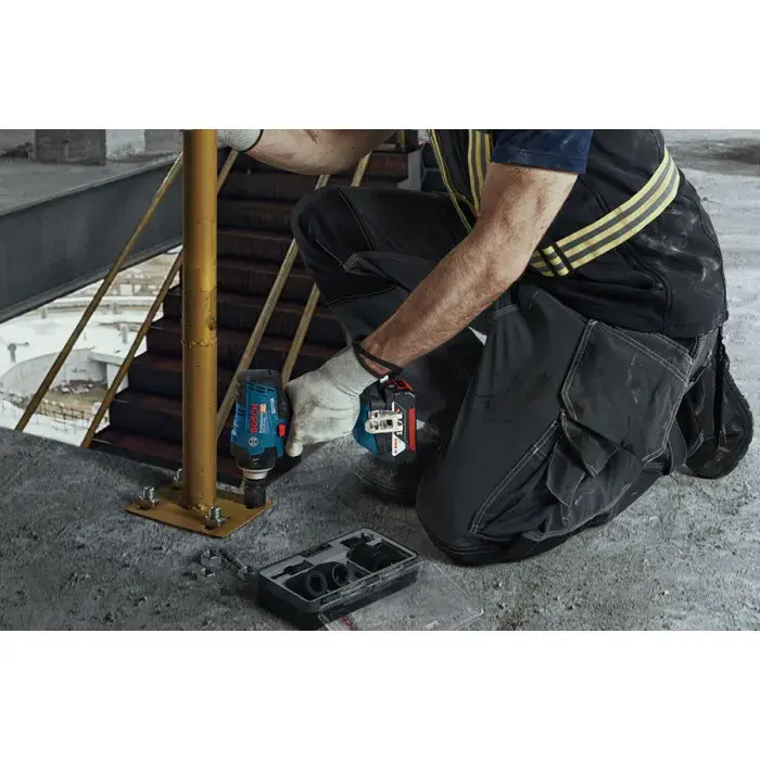 Гайковерт ударний Bosch GDS 18V-400 18V АКБ 2х5.0Аг фото