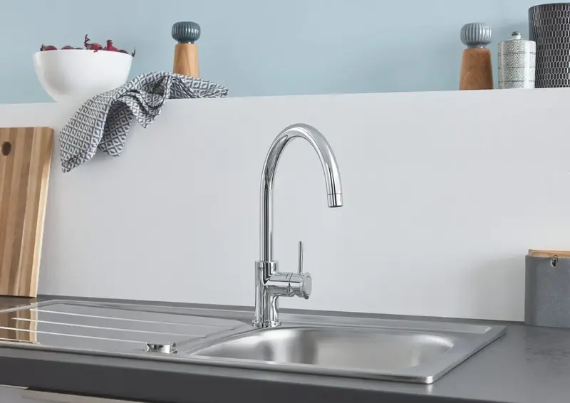 Смеситель для кухни Grohe BauClassic, длина излива - 223мм (30577000) фото
