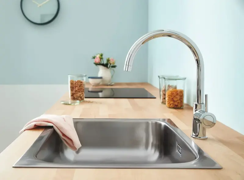 Смеситель для кухни Grohe BauClassic, длина излива - 223мм (30577000) фото