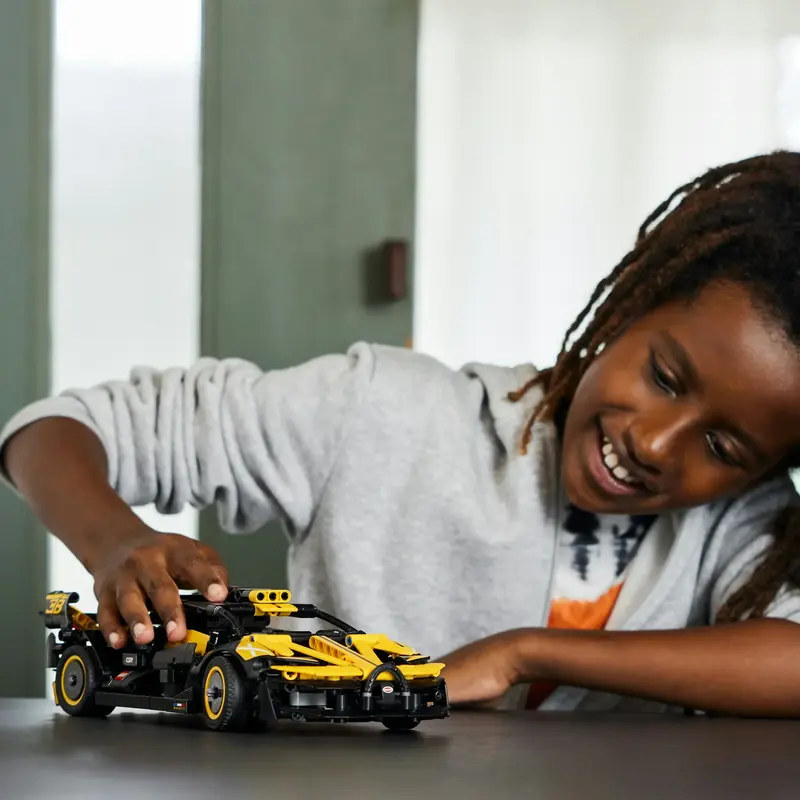 Конструктор LEGO Technic Bugatti Bolide - фото - №5