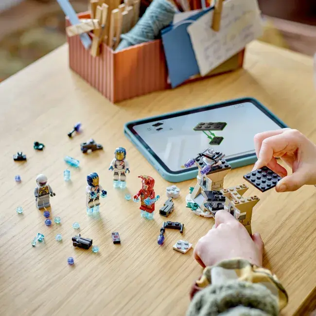 Конструктор LEGO Marvel Залізна Людина і Залізний легіон проти солдата Гідри - фото - №4