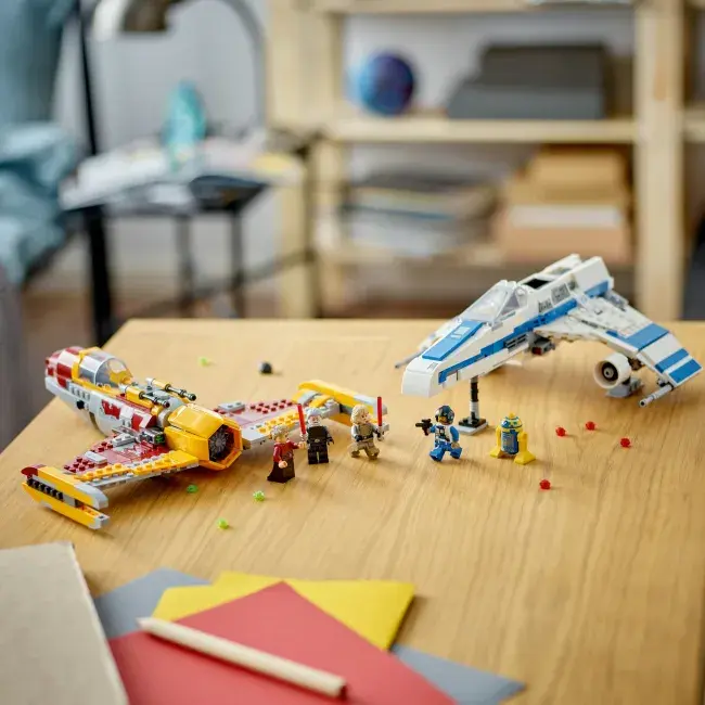 Конструктор LEGO Star Wars™ Винищувач Нової Республіки «E-Wing» проти Зоряного винищувача Шин Хаті - фото - №3