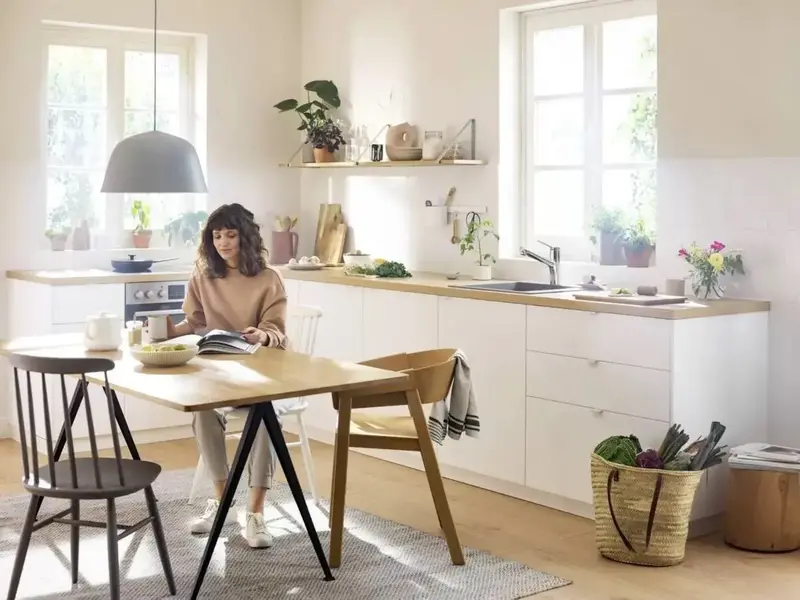Смеситель для кухни Hansgrohe Zesis M33, длинн.излива - 261мм, вытяжной, KM150, хром (74800000) фото
