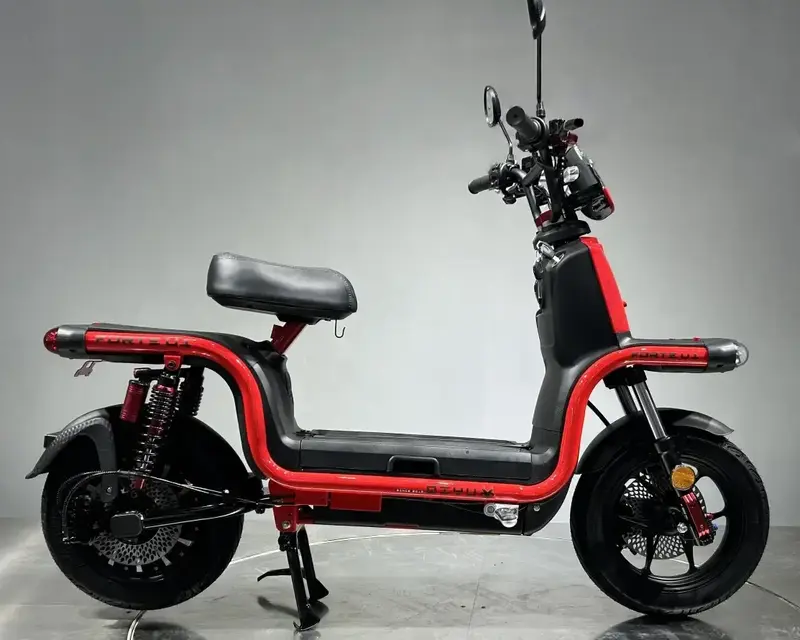 Електроскутер FORTE U1 (Red) 2800W фото