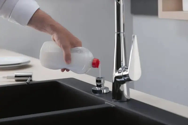 Дозатор для моющих средств Hansgrohe A51, 500мл, хром (40448000) - фото - №2