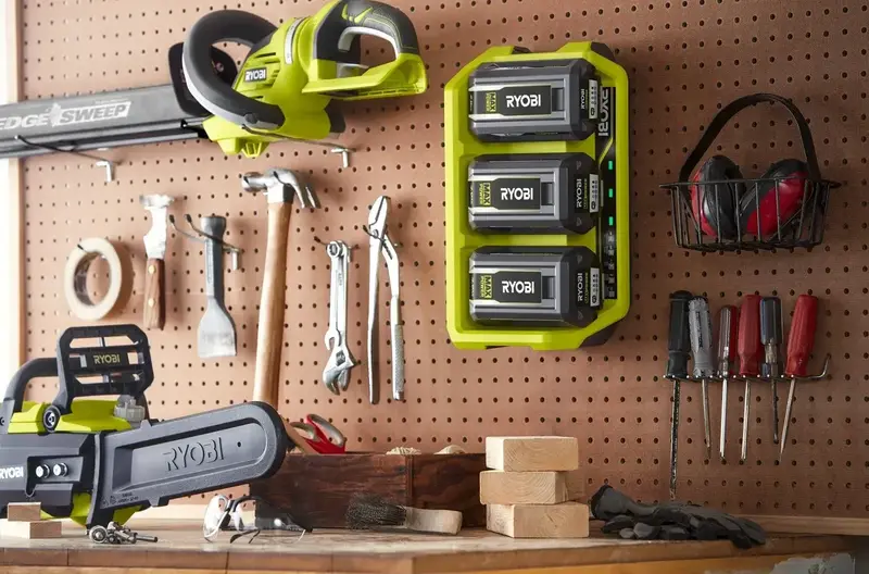 Зарядний пристрій Ryobi Max Power RY36C3PA 36В 4А трипортовий - фото - №2