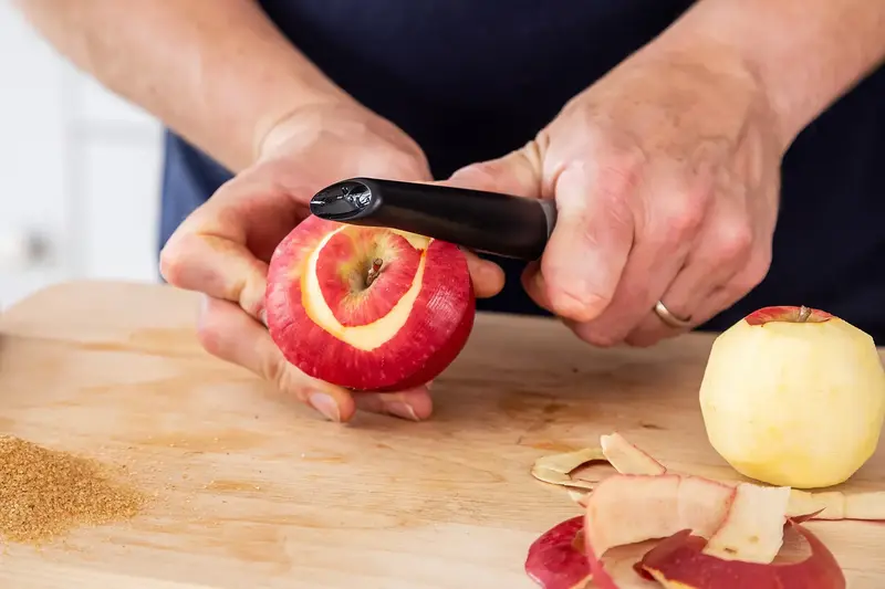 Овочечистка вертикальна KitchenAid Coreline, 22 см, сірий (KAS112OHCGG) - фото - №9