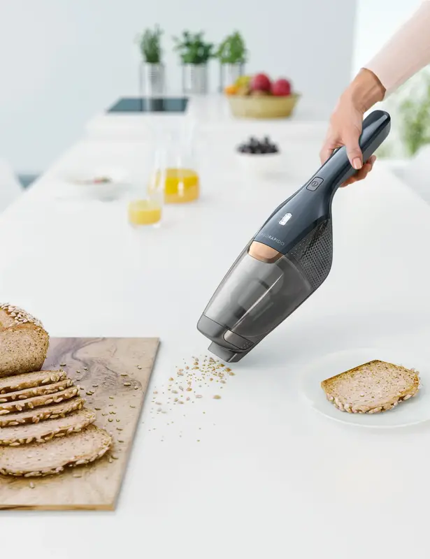 Пилосос акумуляторний Electrolux EERC75DB - фото - №2