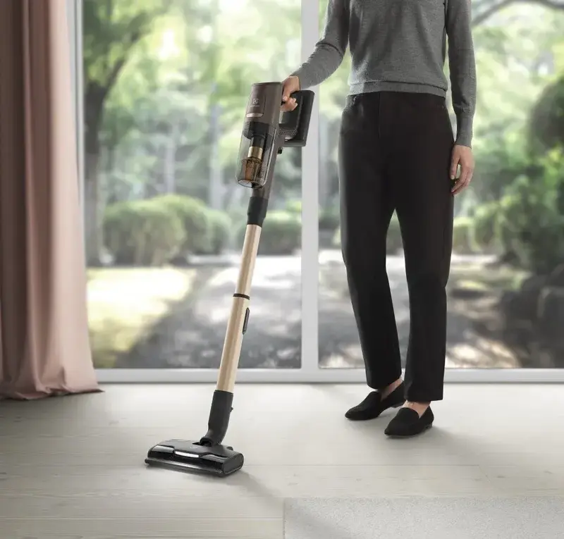 Пилосос акумуляторний Electrolux EP81U25ULT - фото - №1