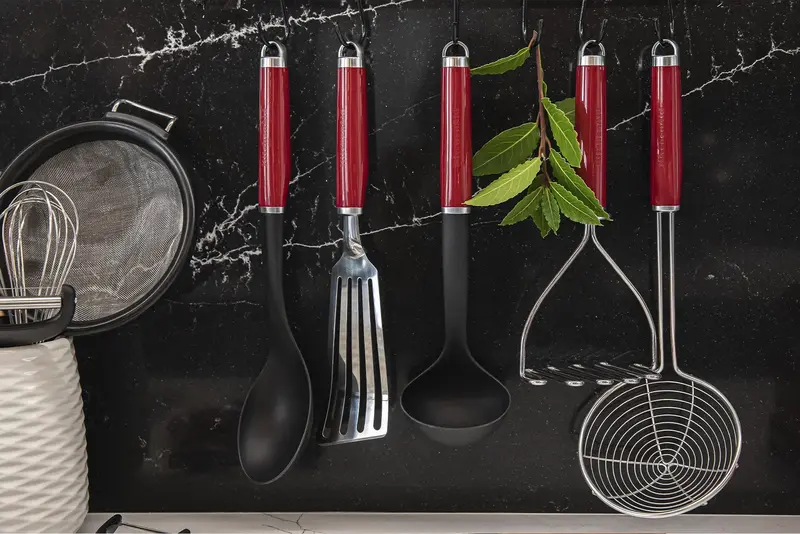 Вінчик KitchenAid Coreline, 27,5 см, червоний (KAG060OHERE) - фото - №6