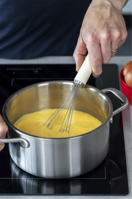 Вінчик KitchenAid Coreline, 29,3 см, кремовий (KAG062OHACE) - фото - №3